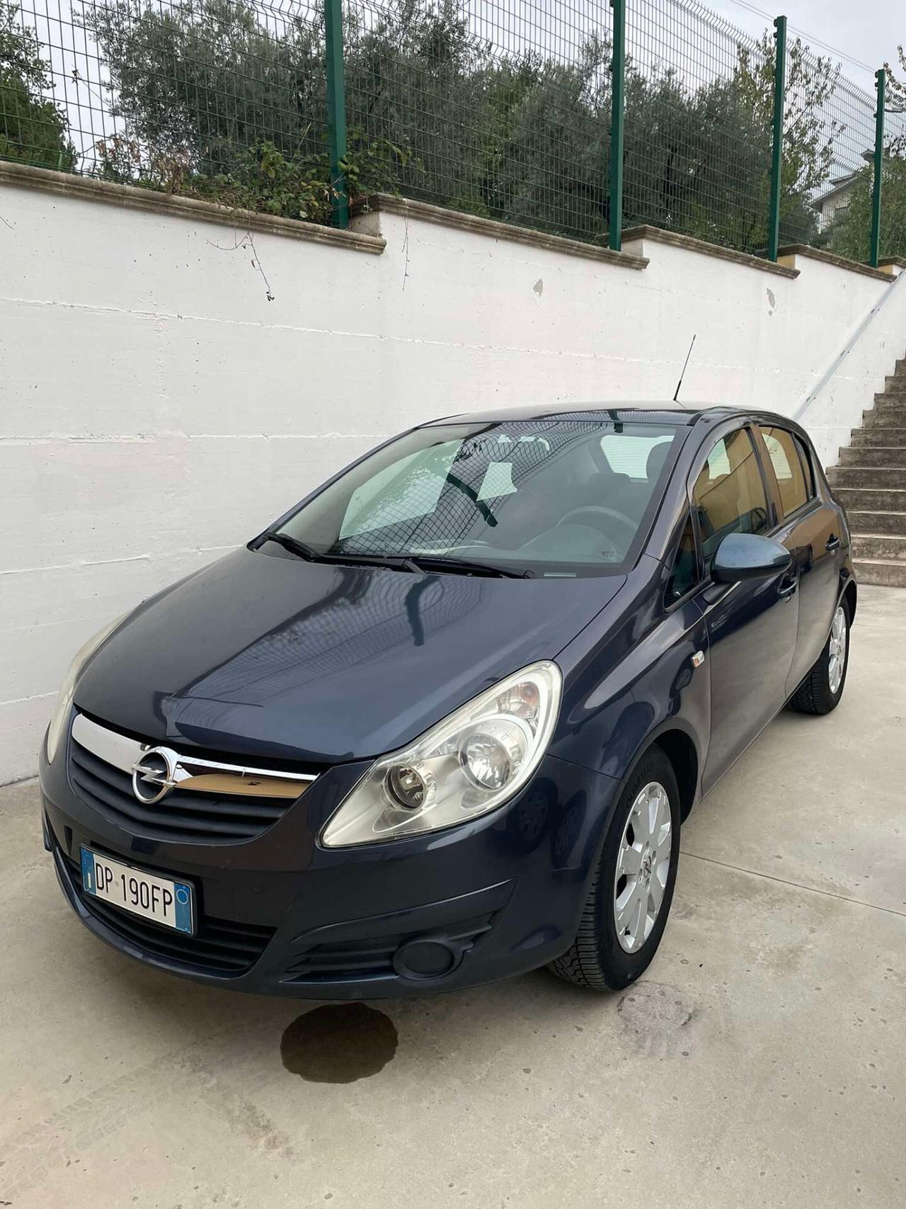 Opel Corsa 1.2 5 porte