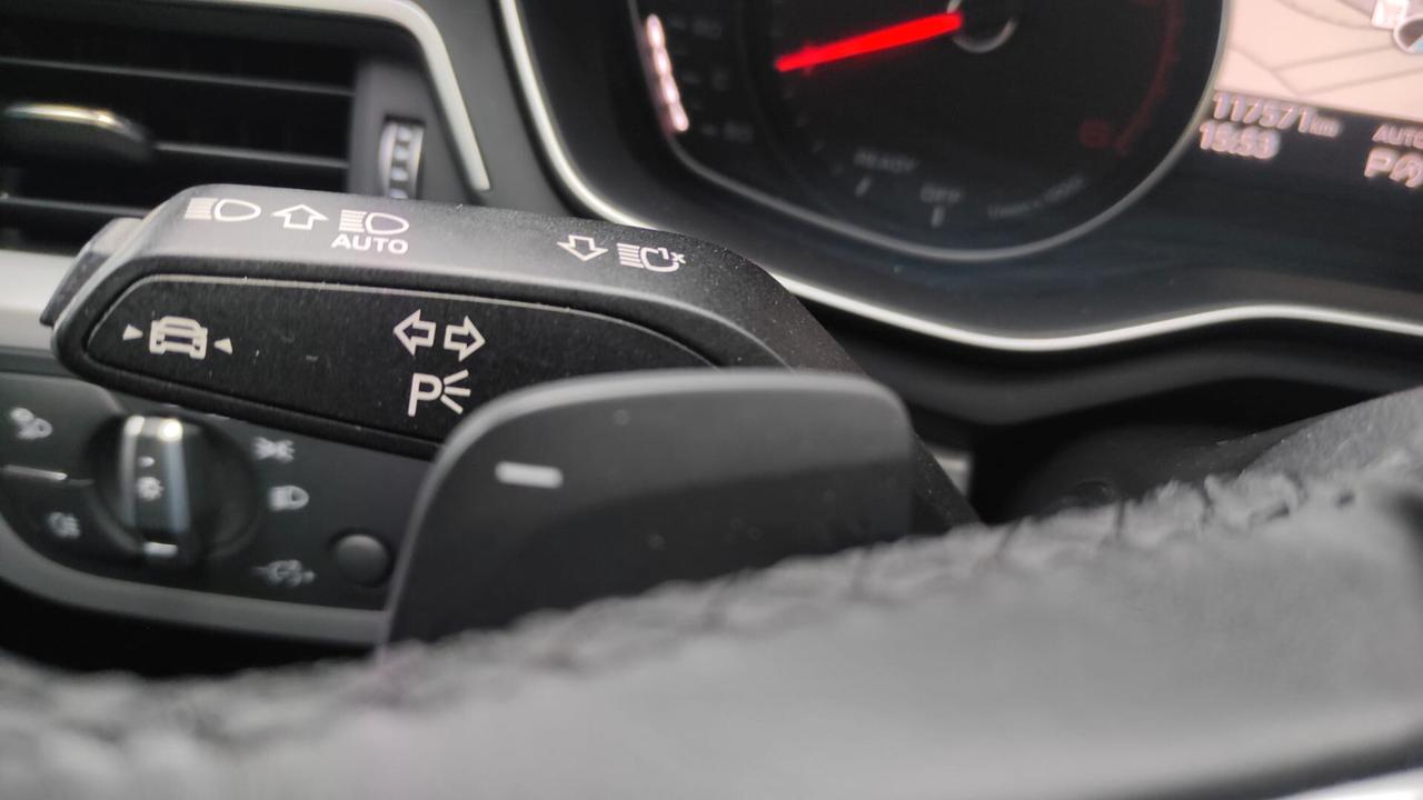 Audi A4 Avant 30 TDI/136 CV S tronic Business