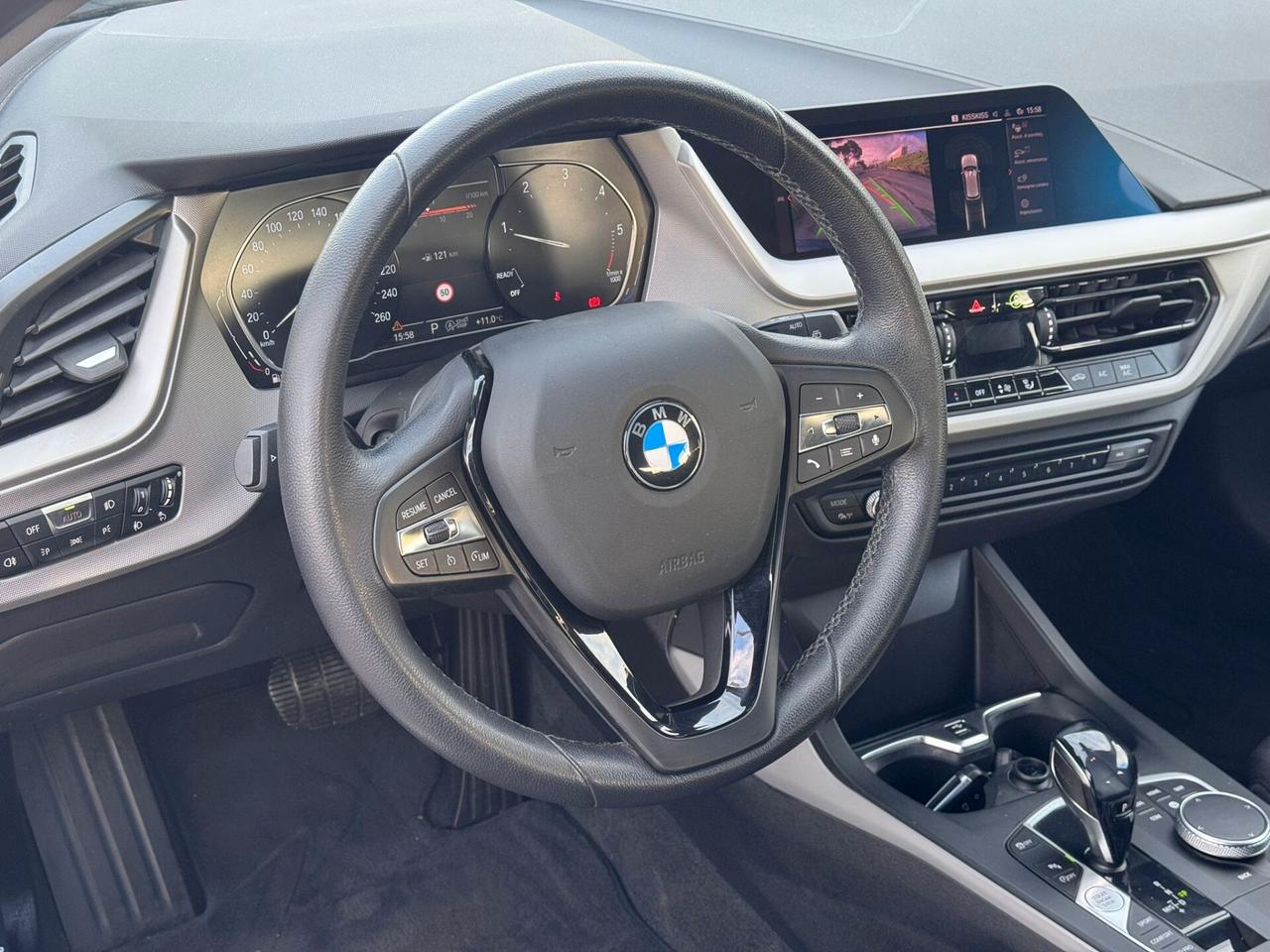 Bmw 116 116d 5p. Business Advantage