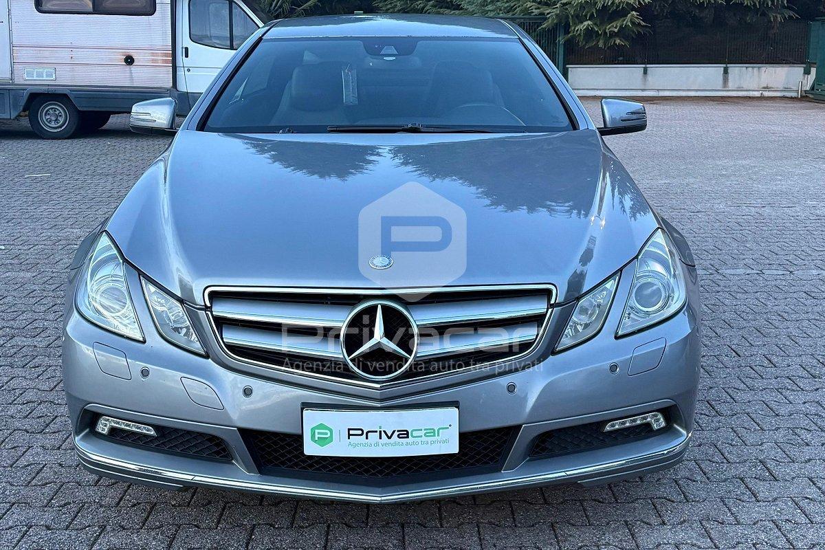 MERCEDES E 220 CDI Coupé BlueEFFICIENCY Avantgarde