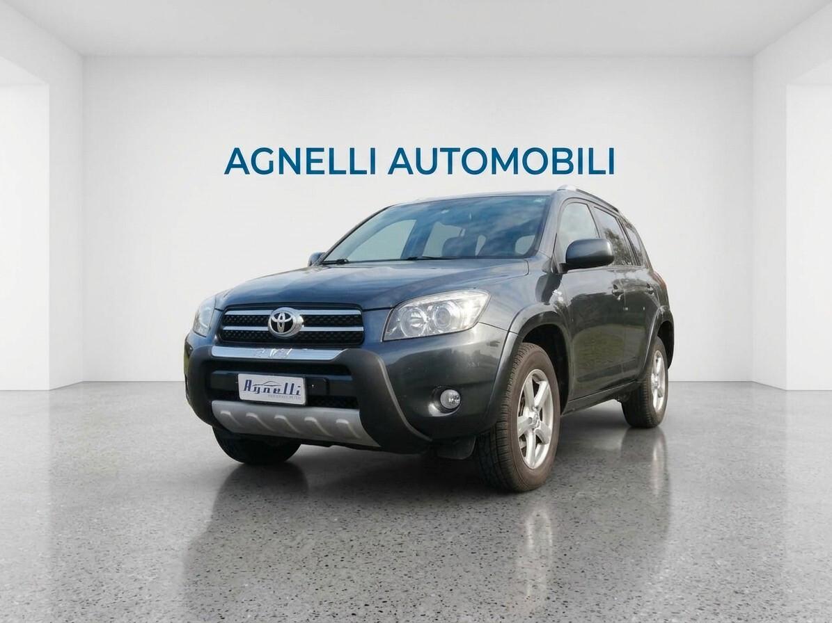 Toyota RAV 4 RAV4 2.2 D-4D 177 CV Luxury