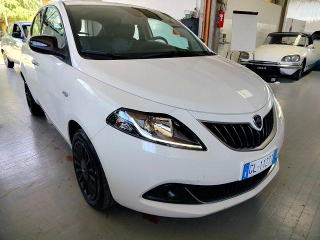 LANCIA Ypsilon 1.0 Hybrid Silver