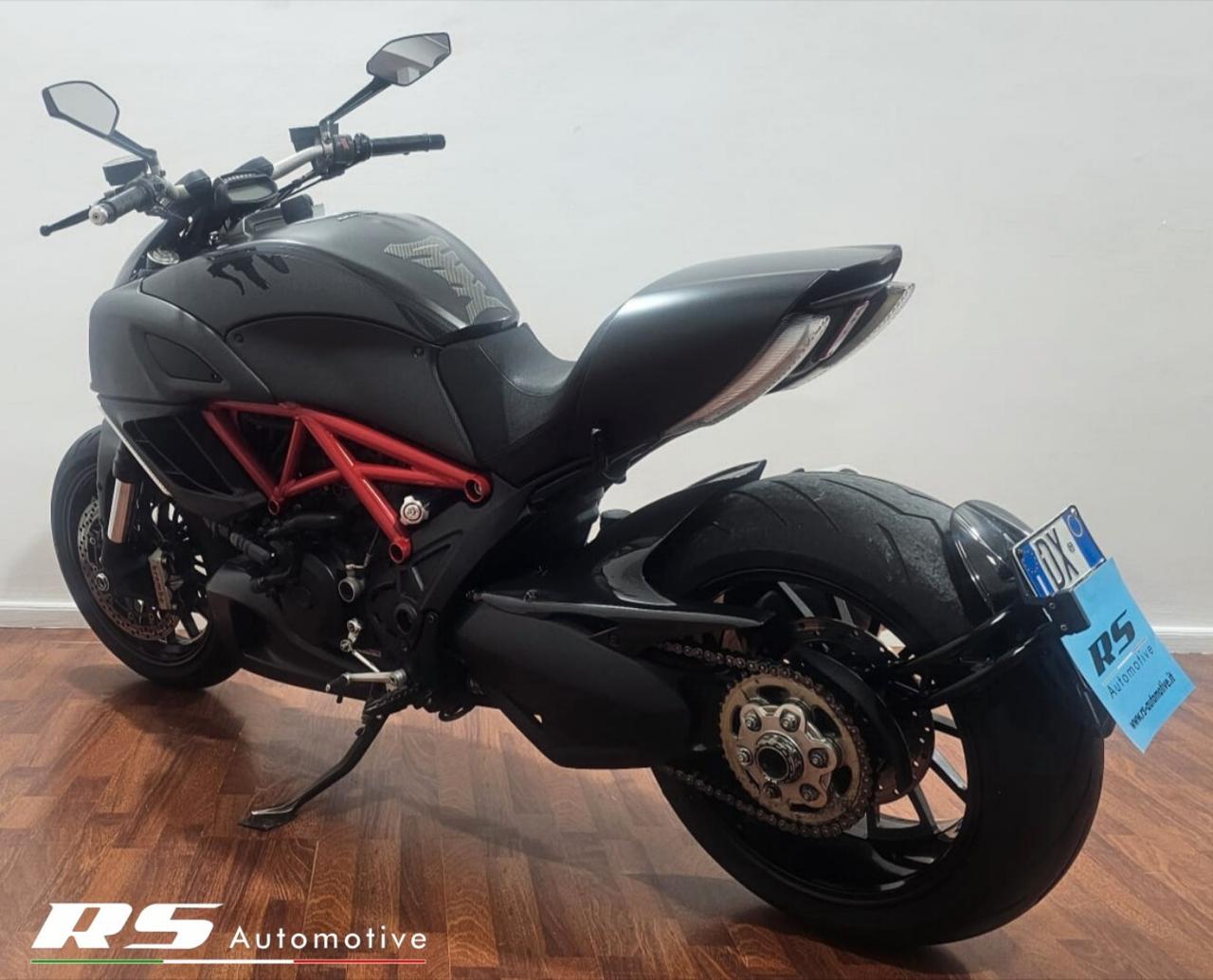 Ducati Diavel full carbon kit