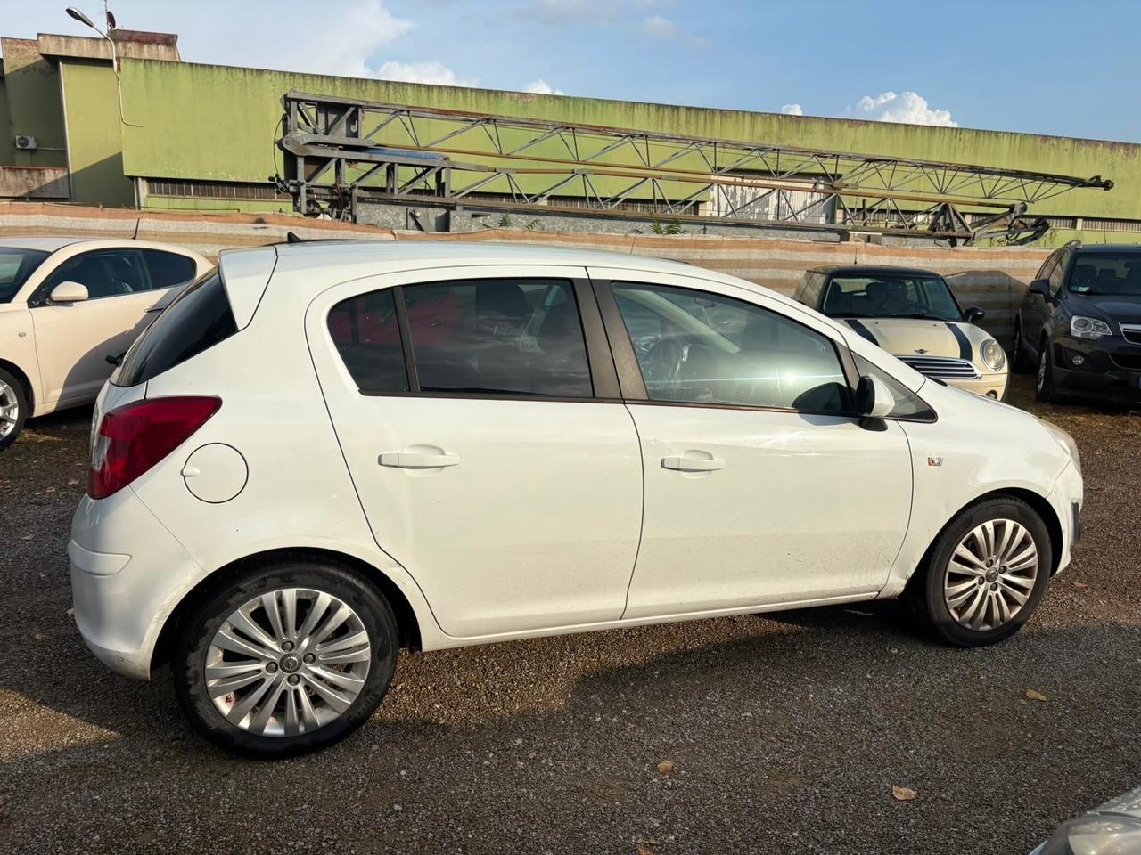 Opel Corsa 1.2 5 porte Cosmo