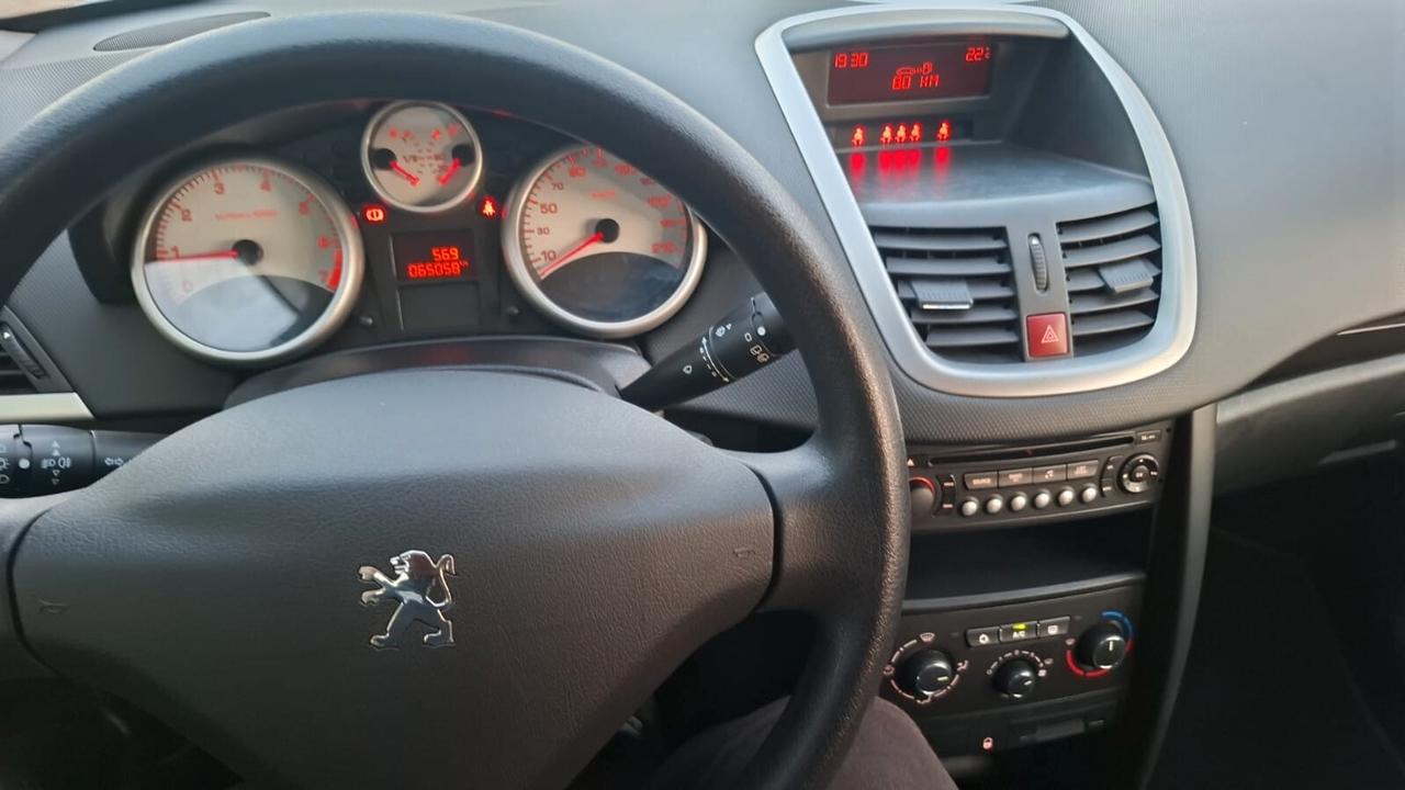 Peugeot 207 1.4 SW SOLAMENTE 65.000 KM
