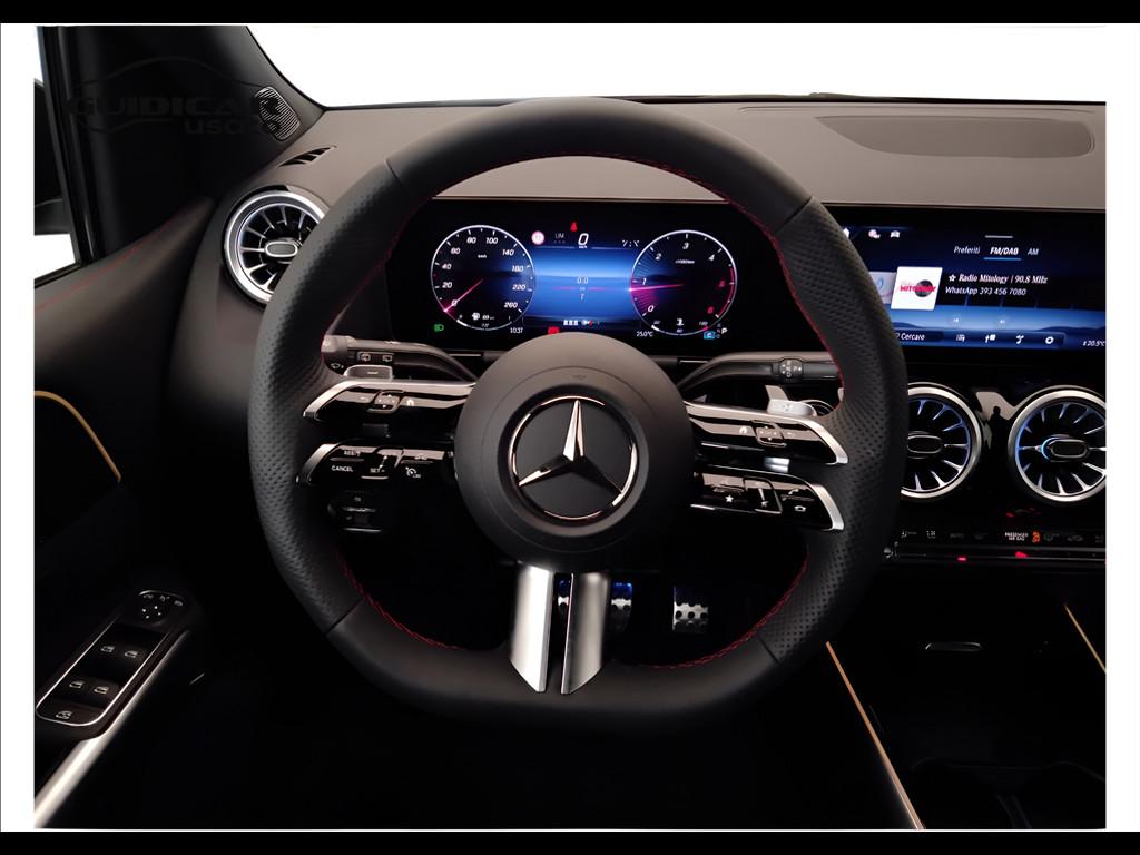 Mercedes-Benz Classe B - W247 2023 - B 180 d AMG Line Advanced Plus auto