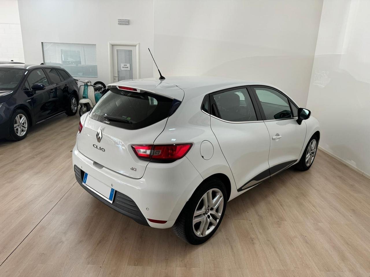 Renault Clio dCi 8V 75CV Start&Stop 5 porte *** NEOPATENTATI***