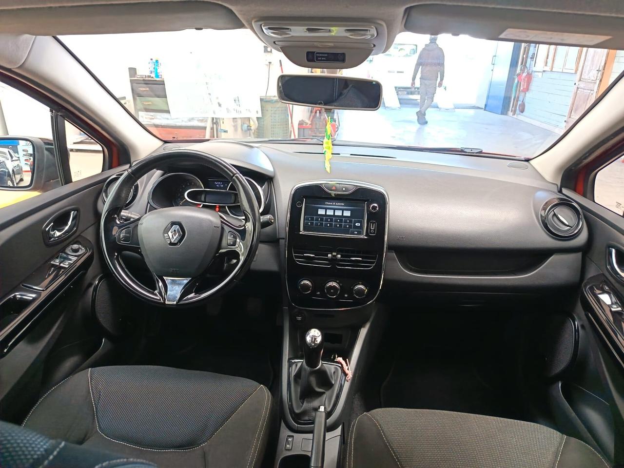 Renault Clio 1.2 75CV 5 porte Live 54kW