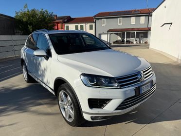 Volkswagen Touareg 3.0 TDI 204 CV tiptronic BlueMotion Techn. Executive