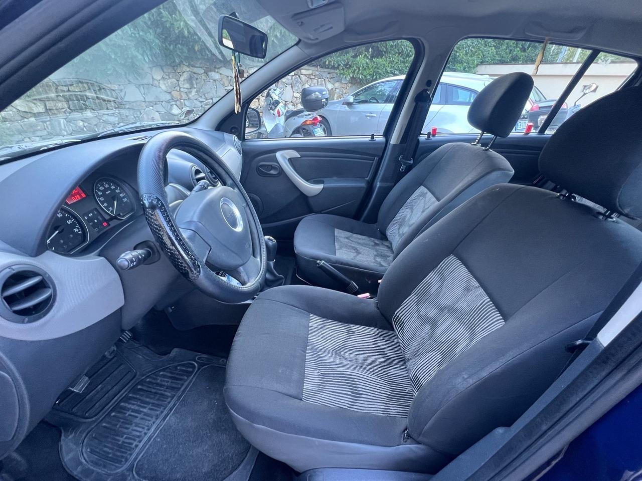 Dacia Sandero 1.2 16V SOLO 35.000 KM