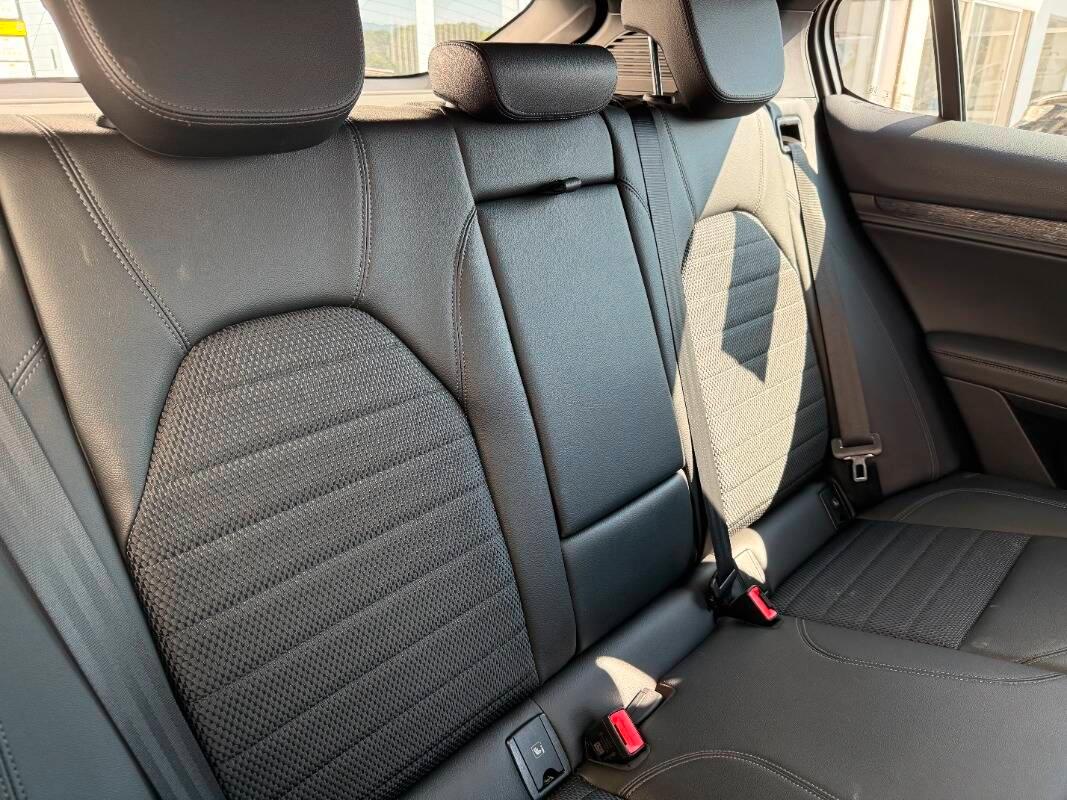 Alfa Romeo Stelvio 2.2 t Sprint Q4 210cv auto