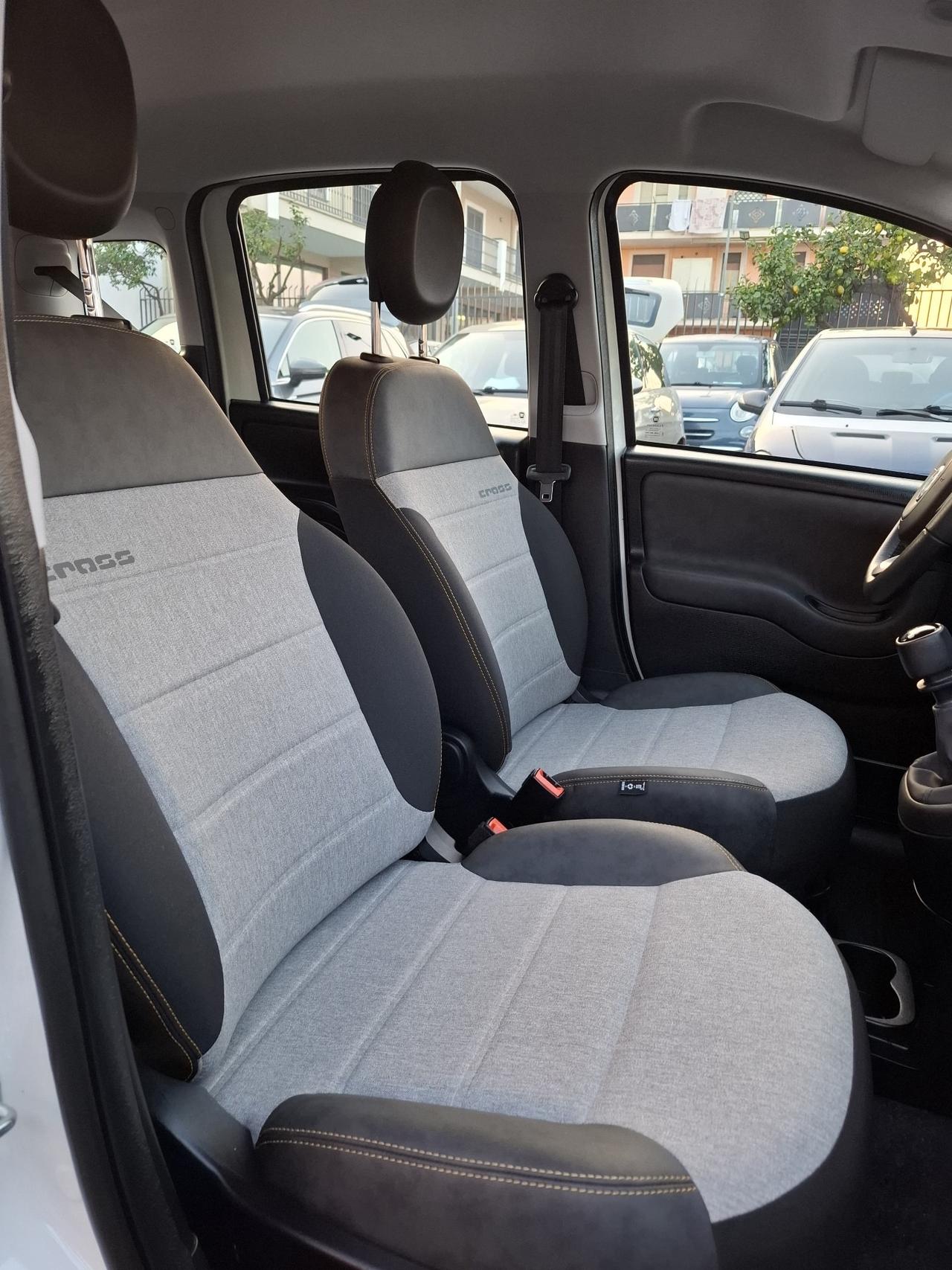 Fiat Panda Cross 1.0 FireFly S&S Hybrid 10.000 km