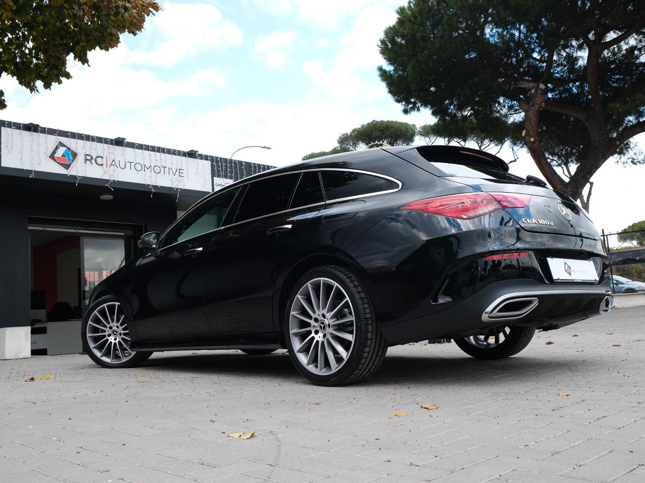 Mercedes-Benz CLA 180 d SHOOTING BRAKE AMG LINE con TETTO PAN. APRIBILE