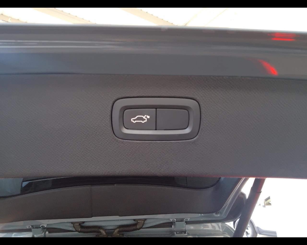 VOLVO XC90 II 2015 - XC90 2.0 b5 R-design awd geartronic my20