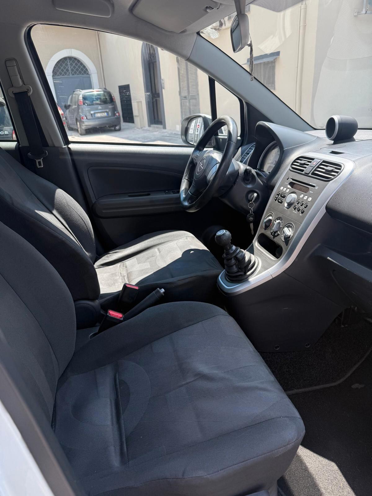 Opel Agila 1.2 16V 86CV GPL-TECH Enjoy