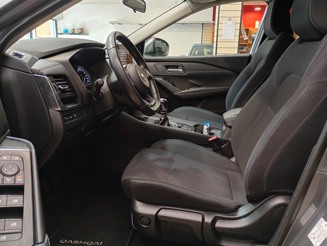 Nissan Qashqai MHEV 140 CV Business