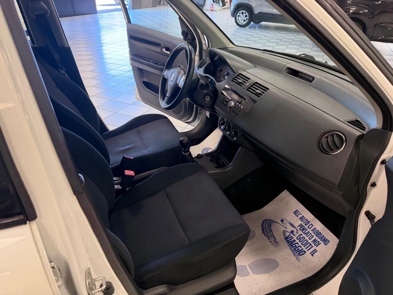 Suzuki Swift 1.3 4x4 5p. GL