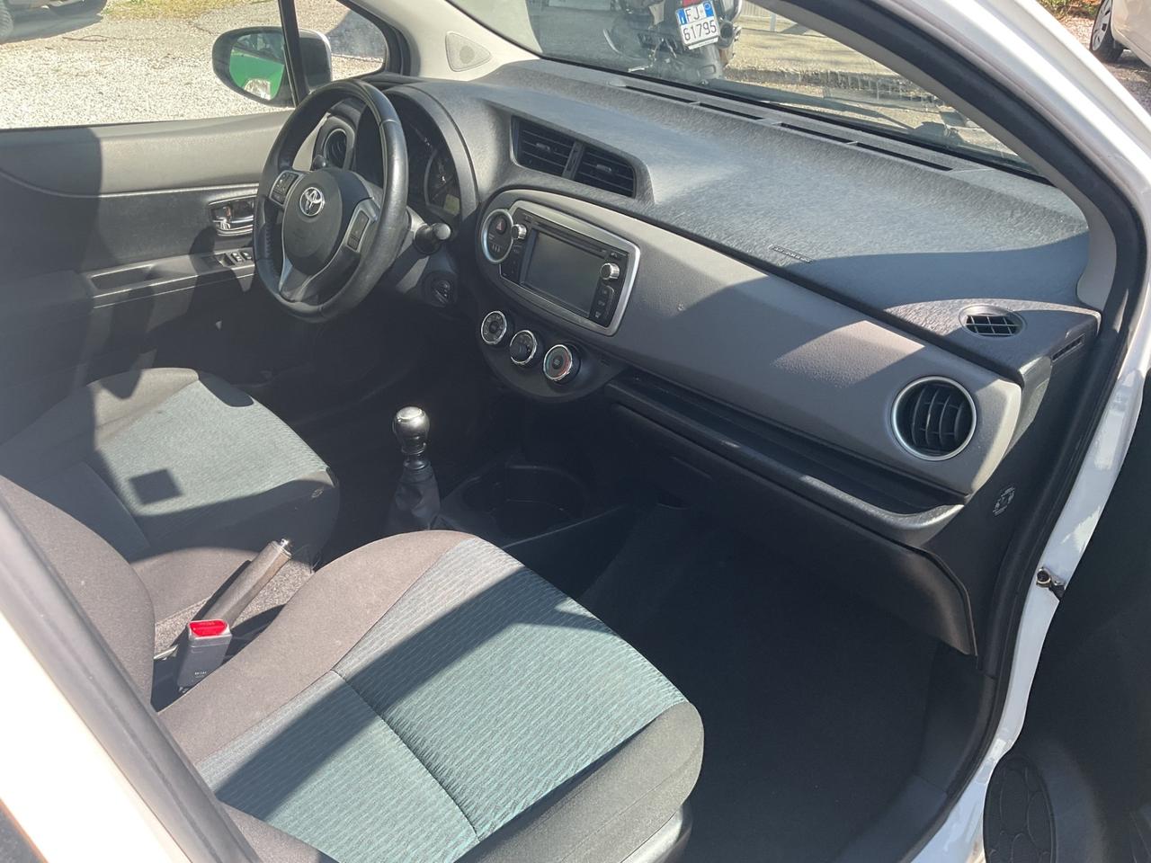 Toyota Yaris 1.0 5 porte Lounge