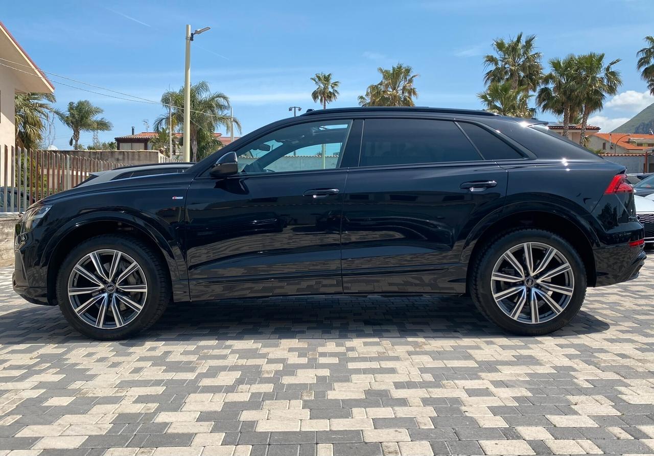 Audi Q8 S Line edition 3.0 TDI 231CV tiptronic mhev 4x4 45