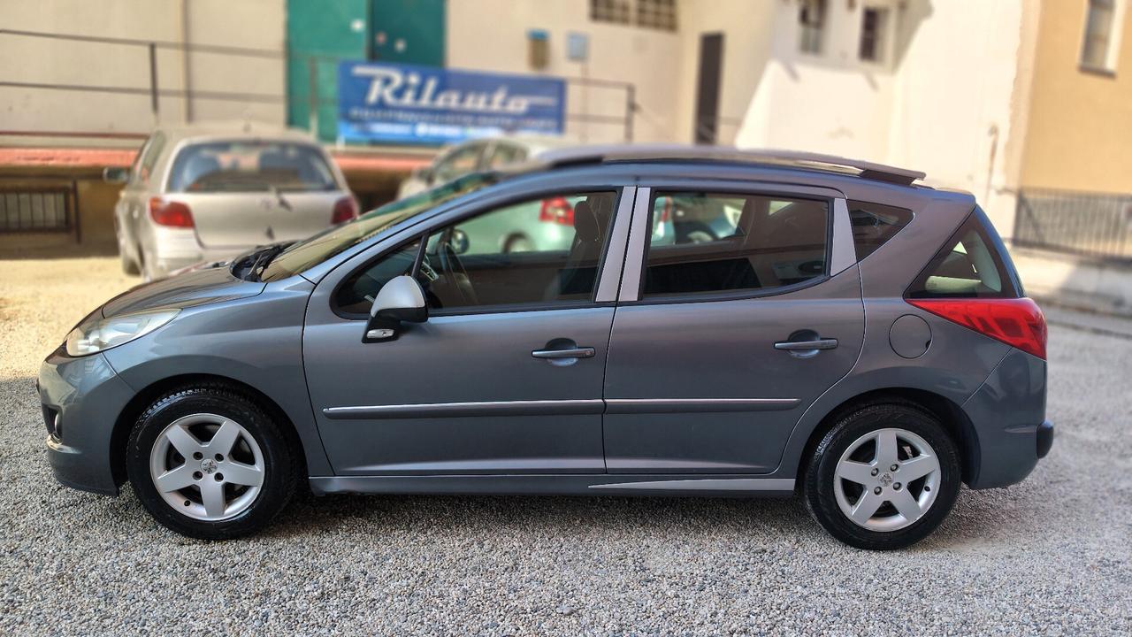 Peugeot 207 1.4 VTi SW Ciel GPL