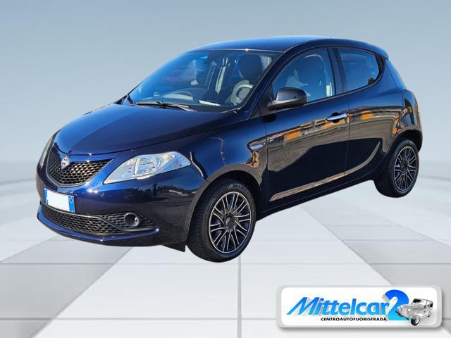 LANCIA Ypsilon 1.2 69 CV 5 porte Gold