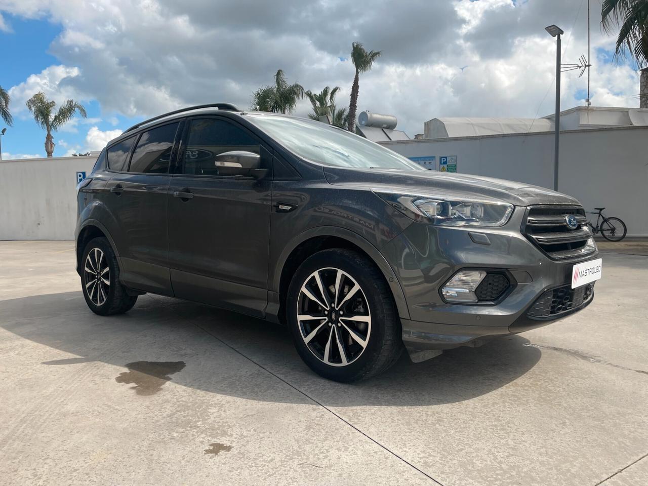 Ford Kuga 2.0 TDCI 120 CV S&S 2WD ST-Line