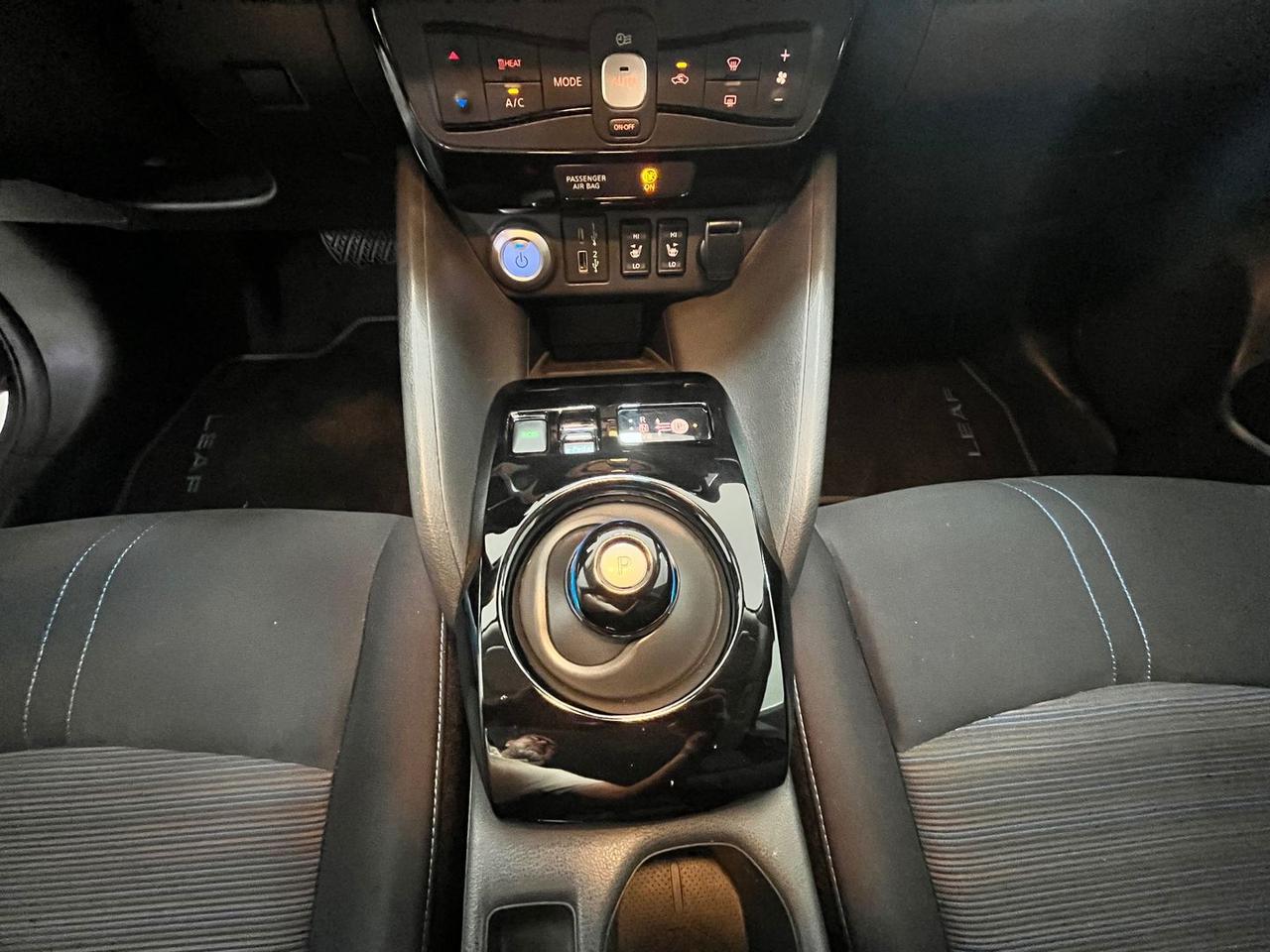 Nissan Leaf N-Connecta 62 kWh e+  #5828