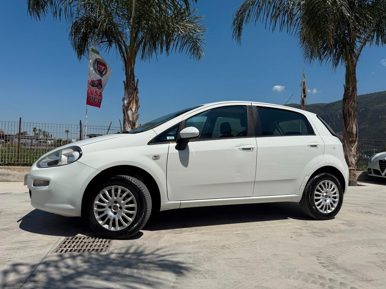 FIAT PUNTO ANNO 2013 1.4 NATURAL/POWER 77 CV