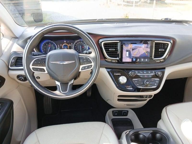 Chrysler Pacifica 3.6L V6 Limited 7 posti