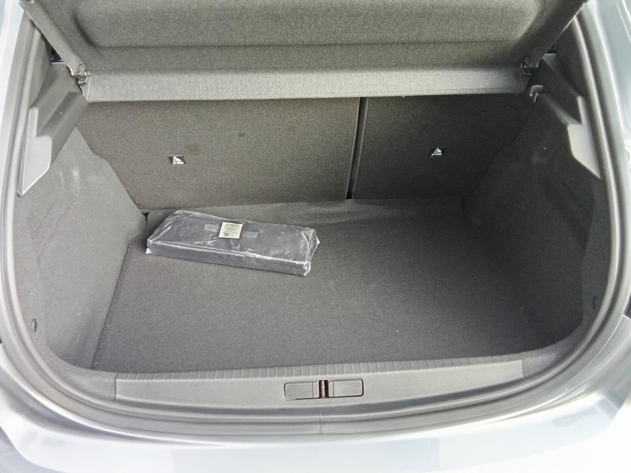 Peugeot 208 NUOVA Business Turbo 100cv