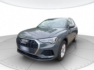 AUDI Q3 45 1.4 tfsi e Business s-tronic