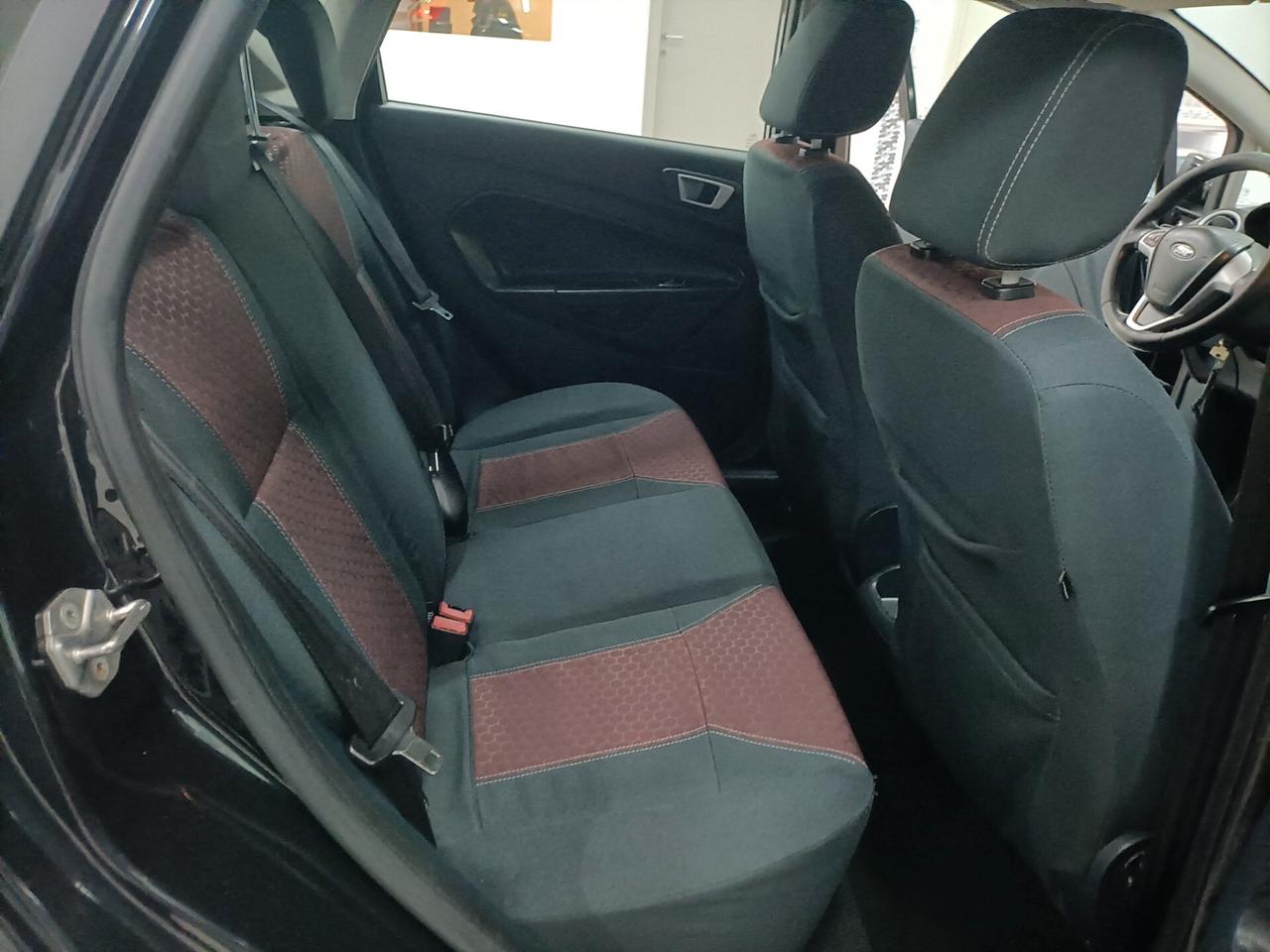 Ford Fiesta 1.4 TDCi 70CV 5 porte Titanium 11/2011