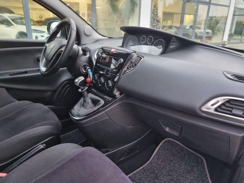 Lancia Ypsilon Ypsilon 1.2 69 CV 5 porte GPL Ecochic Gold