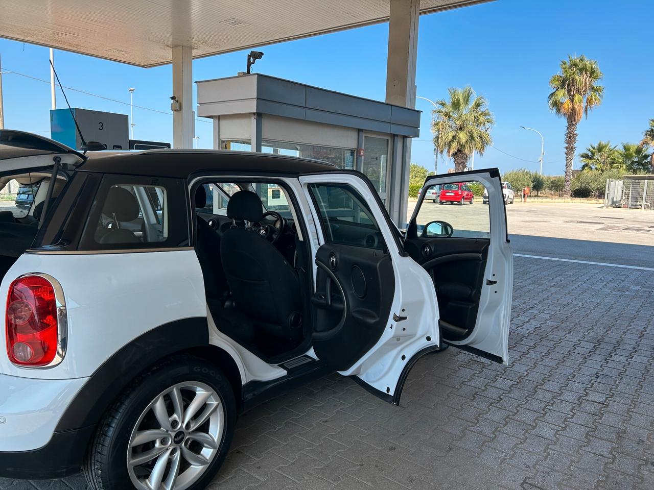 Mini Cooper Countryman 2.0 D Automatica