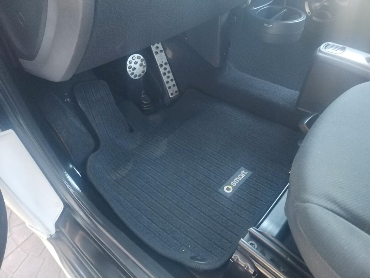 Smart ForTwo 800 40 kW coupé passion cdi