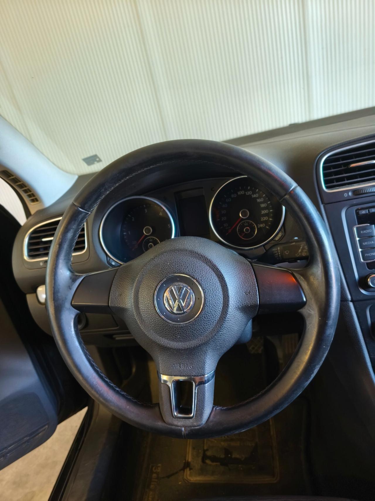 Volkswagen Golf 2.0 TDI 110CV