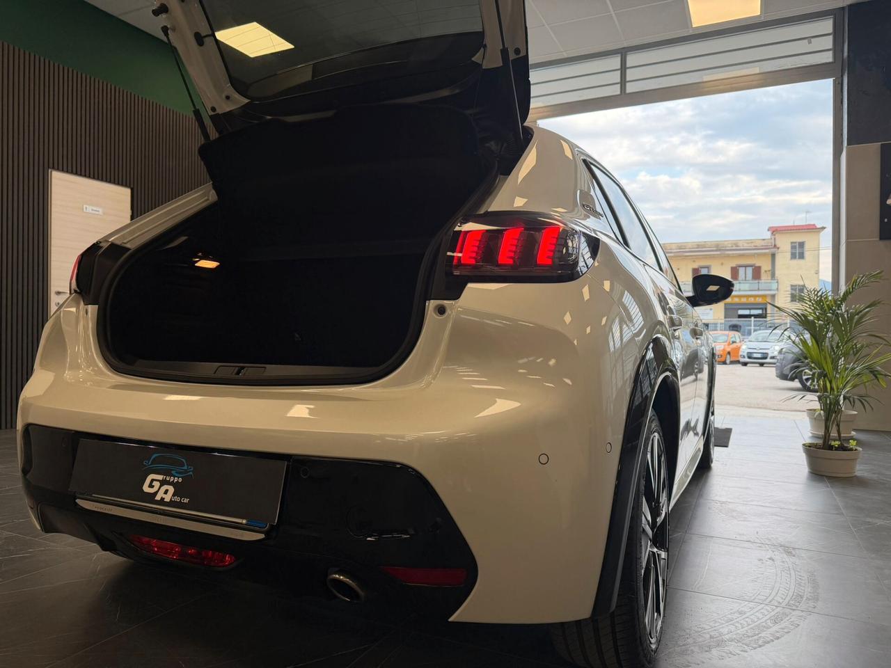 Peugeot 208 BlueHDi 100 Stop&Start 5 porte GT Line