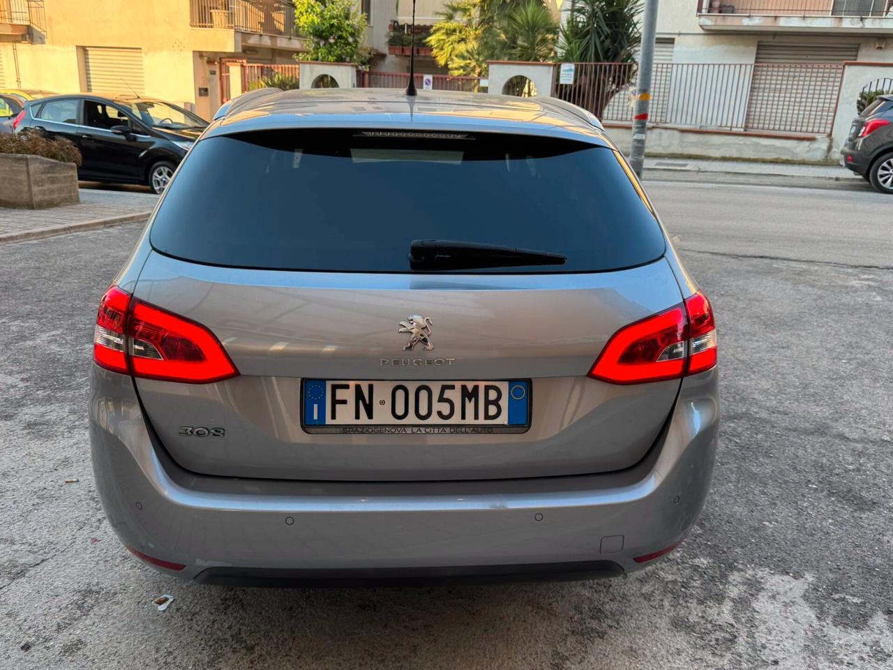 PEUGEOT 308 1.6 HDI 120 CV. S.W. ALLURE FULL FULL PERFETTA