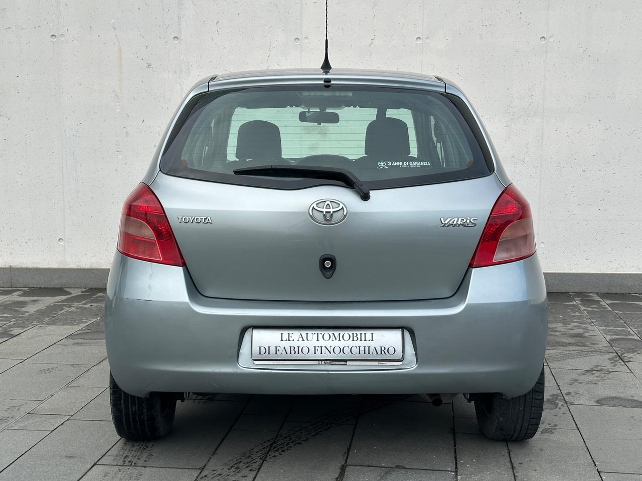 Toyota Yaris 1.0 5 porte Sol