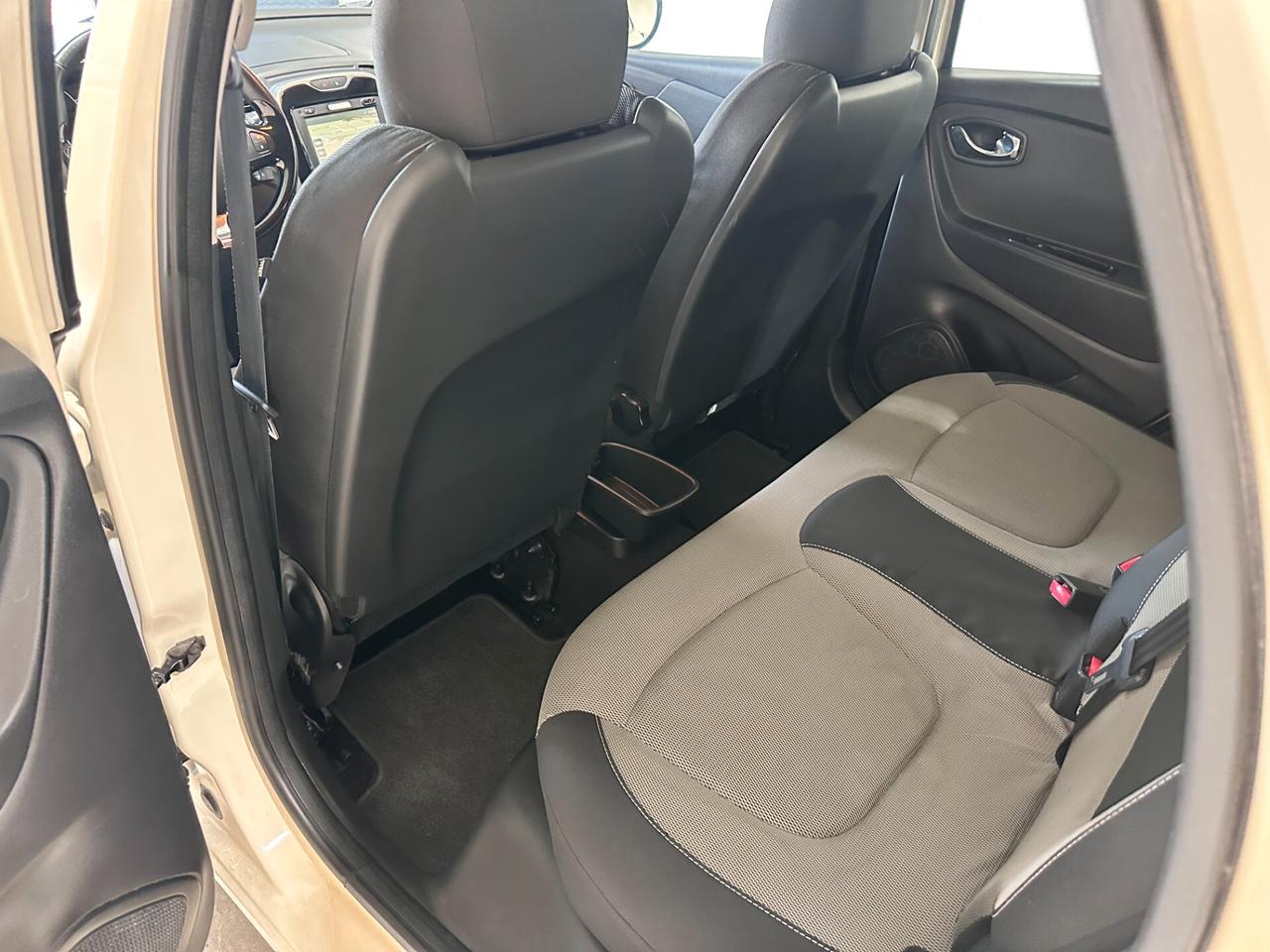 Renault Captur 1.5 dCi 90cv - UNICO PROP - DA VETRINA - NUOVA!!!!
