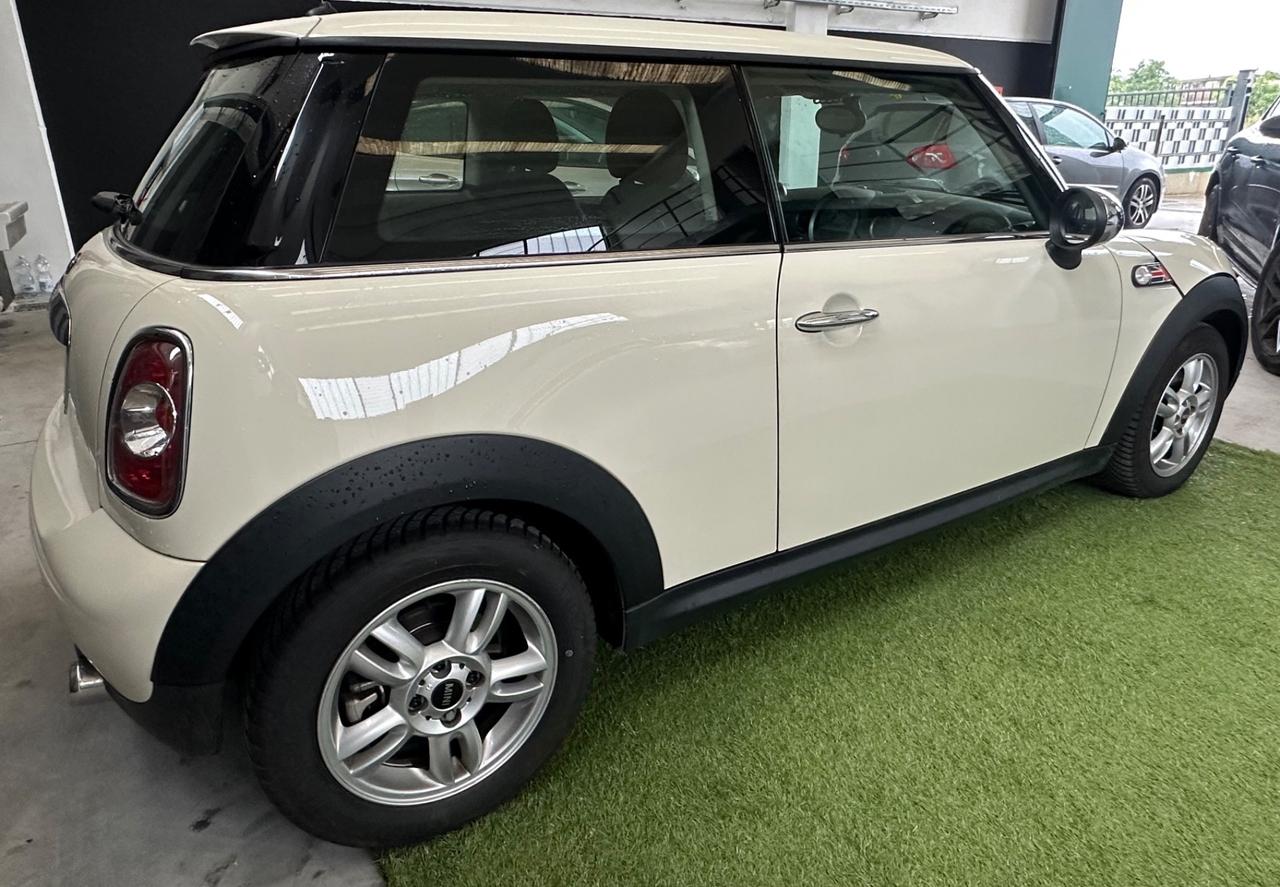 Mini Mini 1.6 16V One D