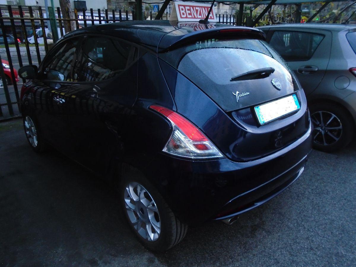 Ypsilon '16 E6 OPEN. EDITION 80000 KM OK NEOP.