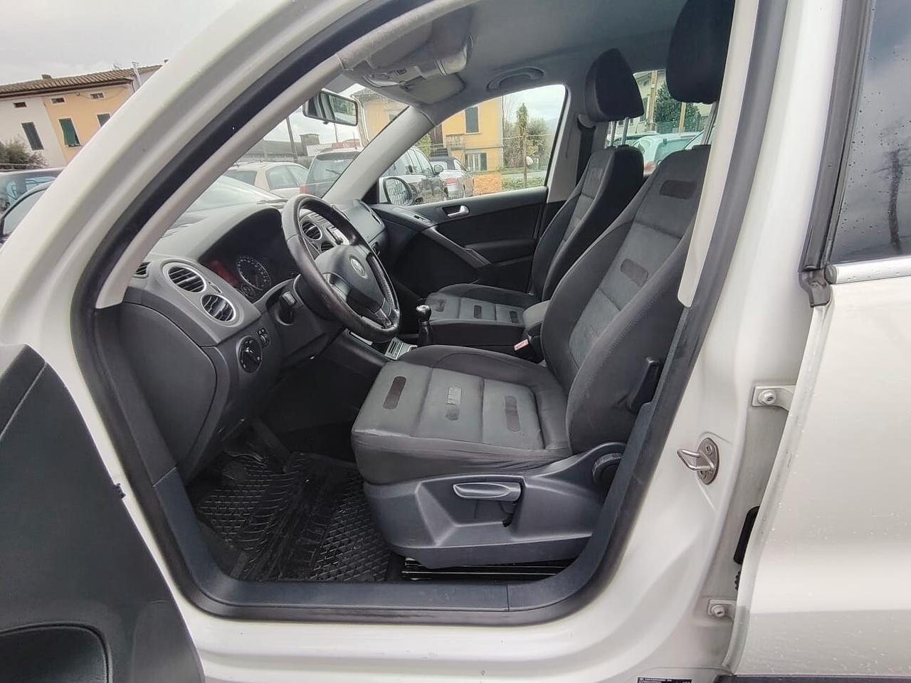 Volkswagen Tiguan 2.0 TDI 170 CV DPF Sport & Style (18°)