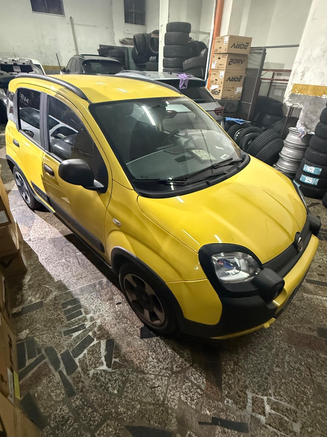 Fiat Panda 1.2 CROSS GPL DI SERiE