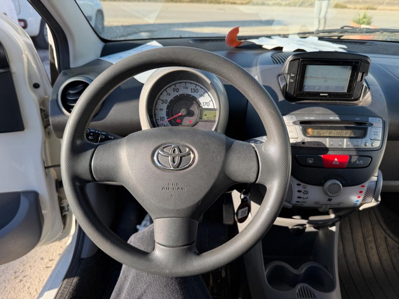 Toyota Aygo 1.0 5 porte Now Connect “NAVI”