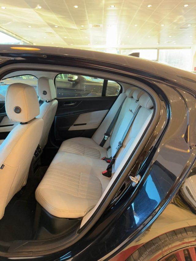 JAGUAR XE 2.0 D Turbo 180CV aut. Portfolio