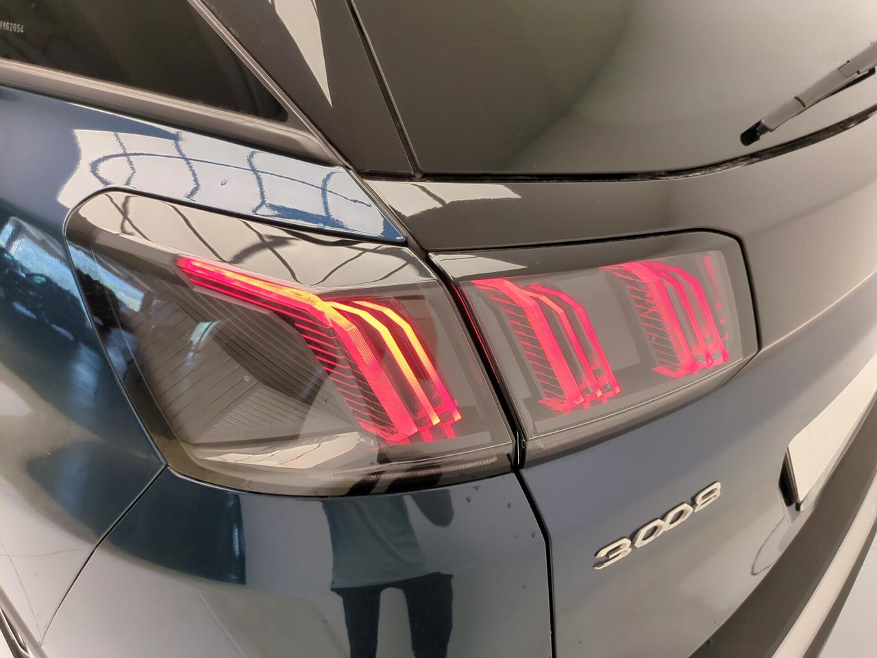 Peugeot 3008 BlueHDi 130 S&S EAT8 Allure