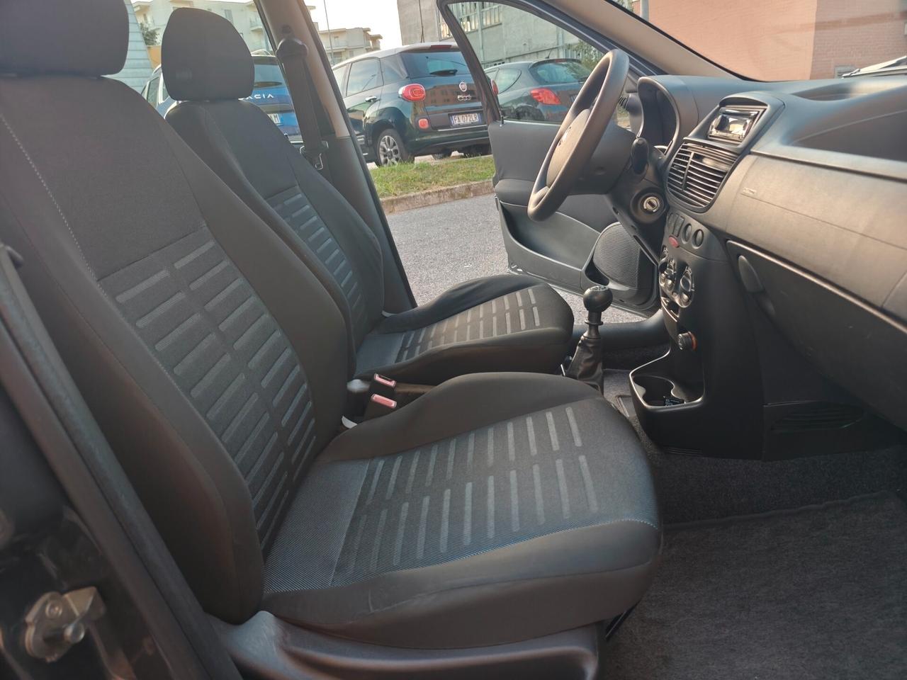 Fiat Punto 1.2 Benz 5 porte 1° proprietario