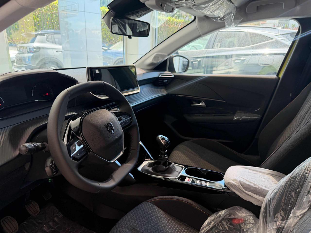 Peugeot 208 BUSINESS TURBO 100 MOTORE A CATENA 8 ANNI DI GARAN