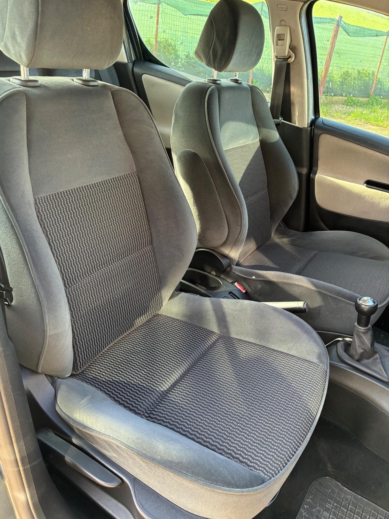 Peugeot 207 1.6 HDi 90CV 5P XS (66 kw)